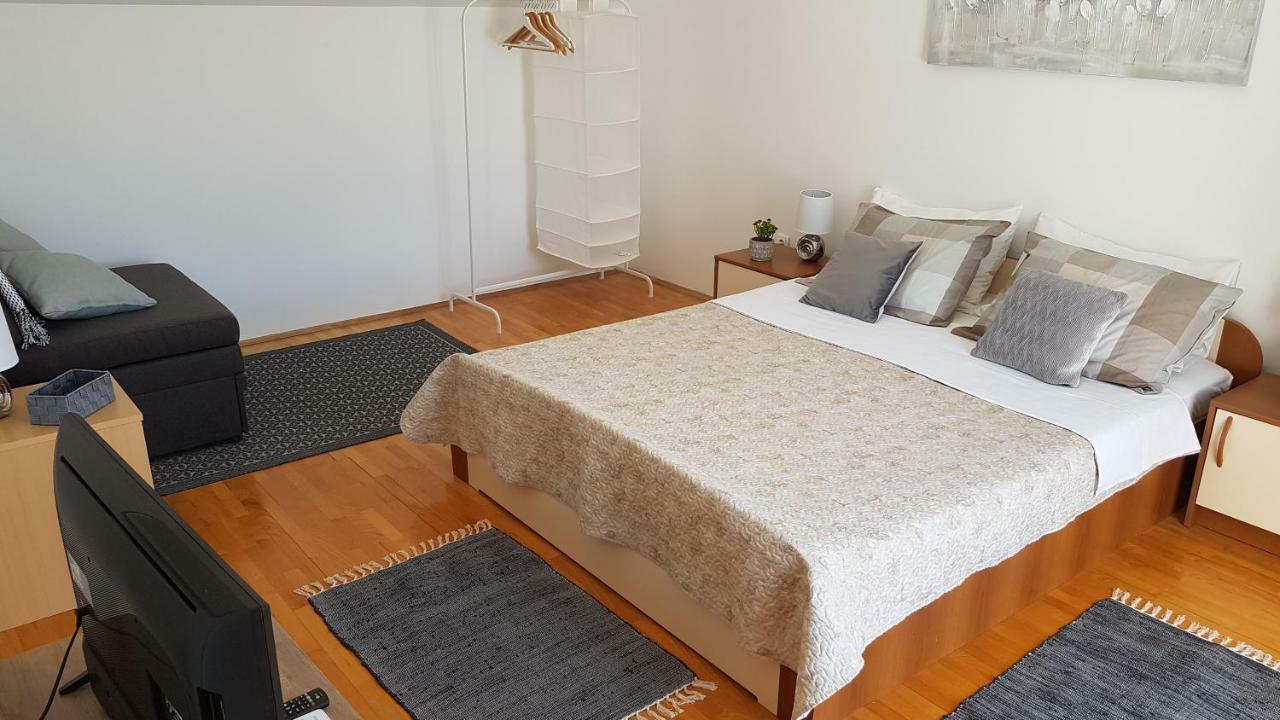 Apartments Luna 圣菲利普雅科夫 外观 照片
